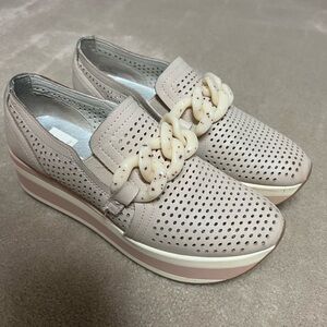 Dolce Vita Jhenee Perf Loafers